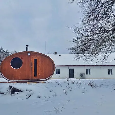 Paganamaa Puhkemaja Ja Peosaal * Liguri