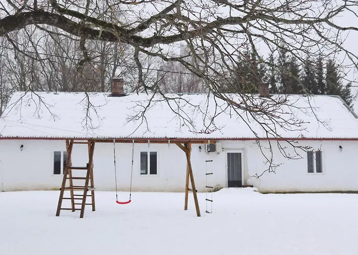 Paganamaa Puhkemaja Ja Peosaal *