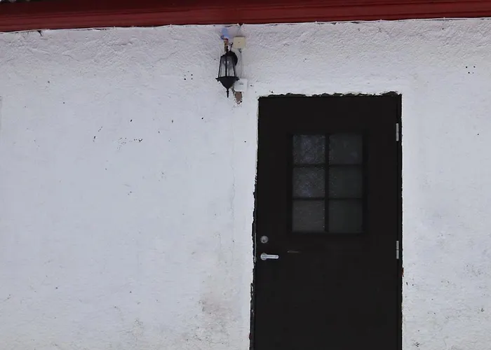 Paganamaa Puhkemaja Ja Peosaal * Liguri